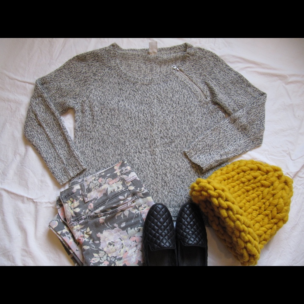 Vero Moda gray sweatshirt
